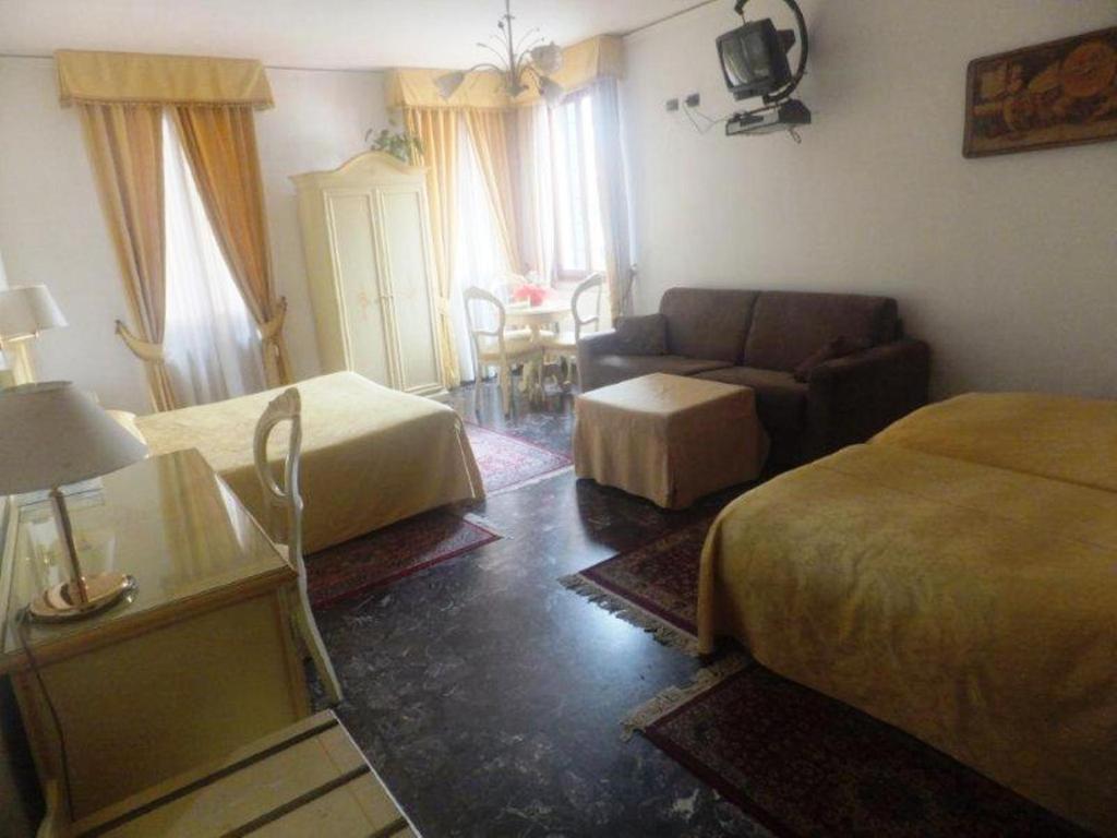 Ca Del Pozzo Otel Venedik Oda fotoğraf